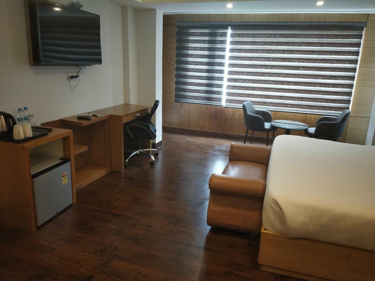 Hotel Beechwood Mussoorie Bagian luar foto