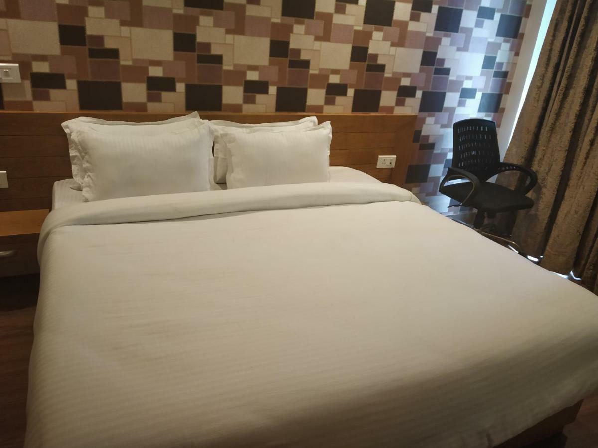 Hotel Beechwood Mussoorie Bagian luar foto